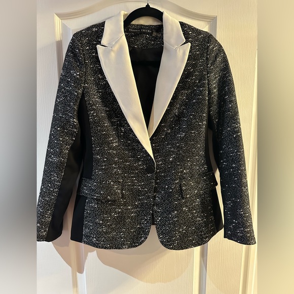 Gorgeous Ivanka Trump suit jacket blazer size 6 - Picture 2 of 7